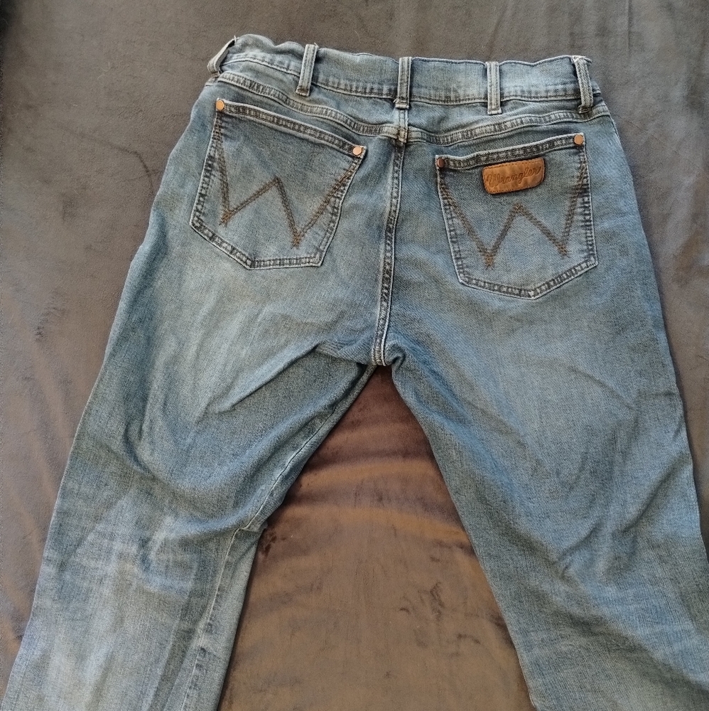 Wrangler Retro Slim Boot Cut Medium Wash Cotton Denim Jeans Men's Size 32 x 30